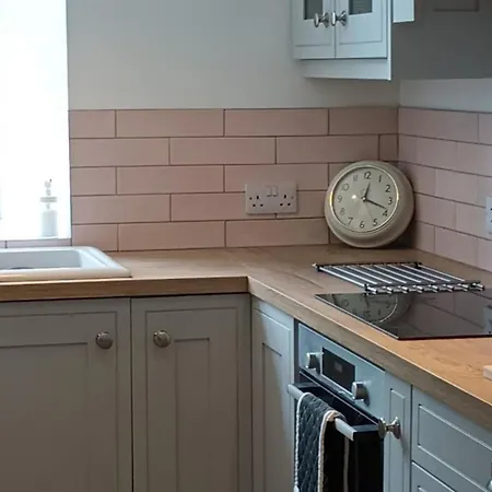 M044 An Teach Cloich The Stone House * Westport