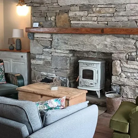 Holiday home M044 An Teach Cloich The Stone House