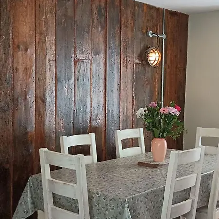 M044 An Teach Cloich The Stone House Holiday home