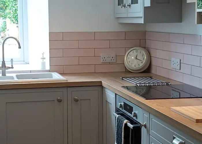 M044 An Teach Cloich The Stone House * Вэстпорт