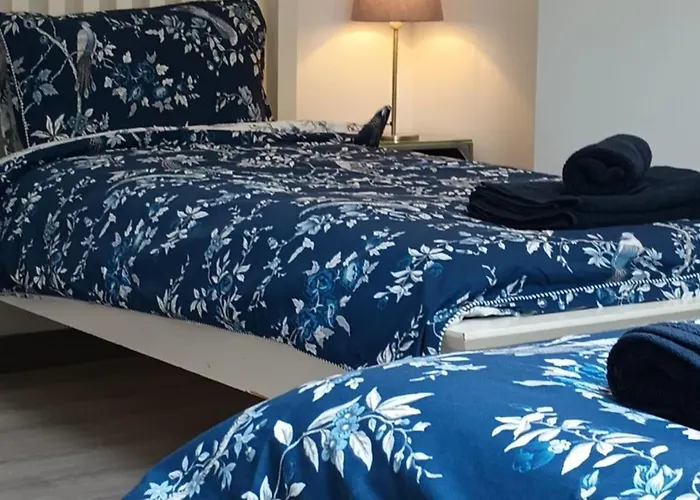 M044 An Teach Cloich The Stone House * ويستبورت