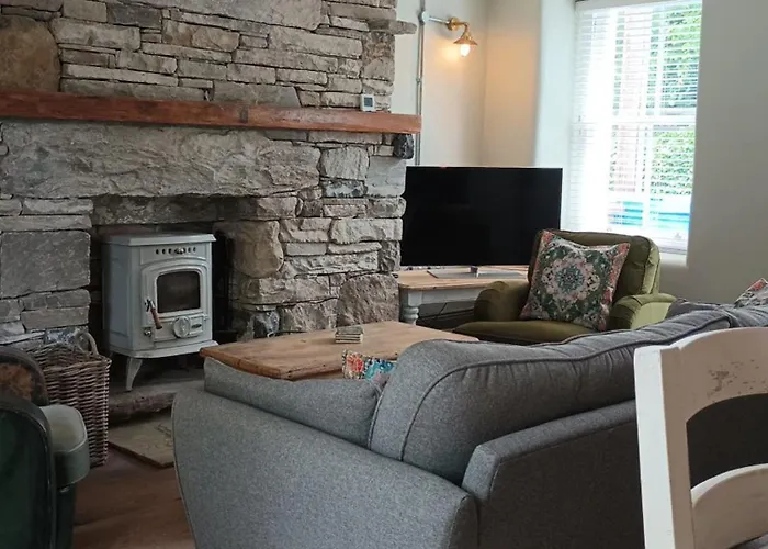 M044 An Teach Cloich The Stone House