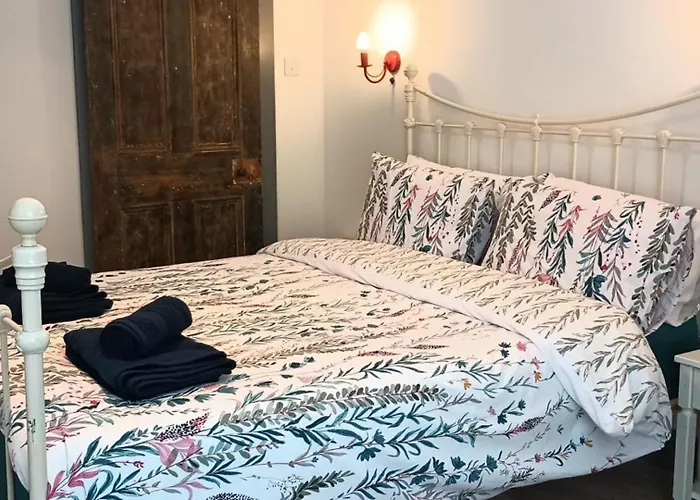 M044 An Teach Cloich The Stone House